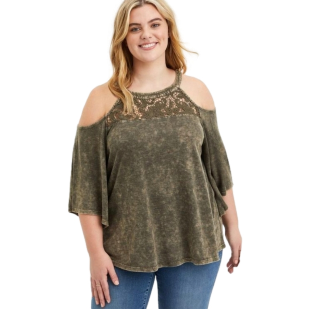 ✨️HP✨️TORRID • Knit Jersey •Crew Neck•Lace Inset•Cold Shoulder Top•Various Sizes